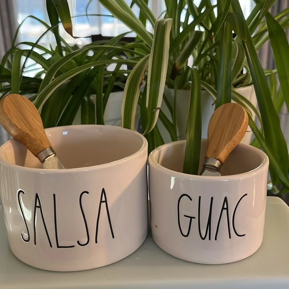 Rae Dunn Salsa and Guacamole 🥑 Stoneware Serving Bowls w/ wood handle spreaders